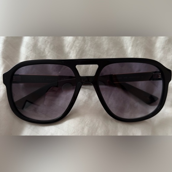 Gucci Black Unisex Aviator Sunglasses Full Inclusion - Picture 9 of 12